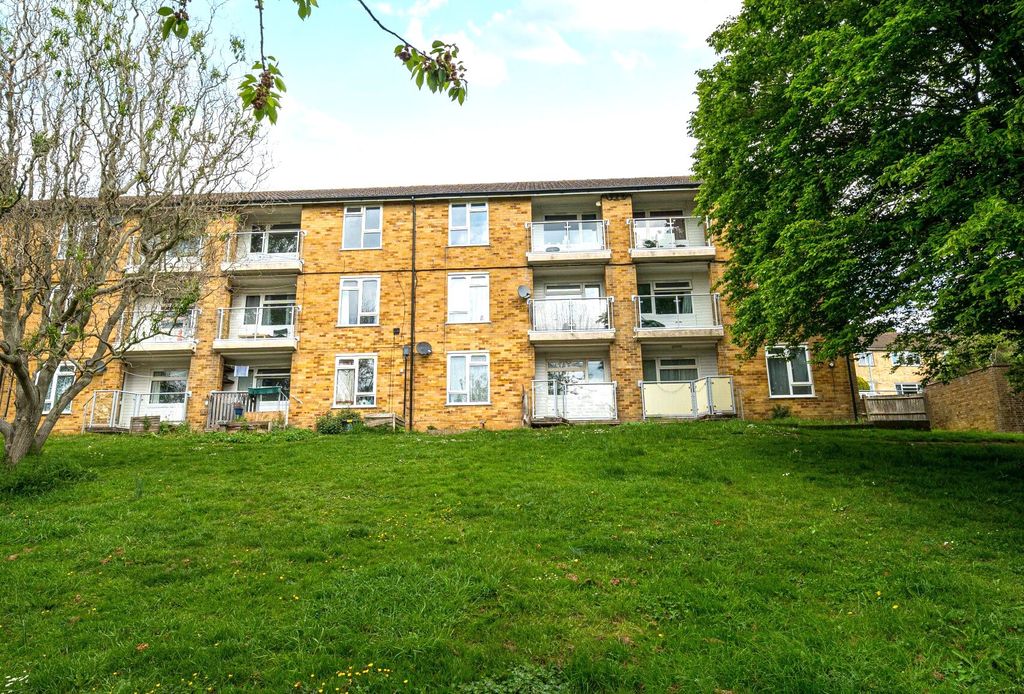 Property photo 1 of 20 Picture No. 23