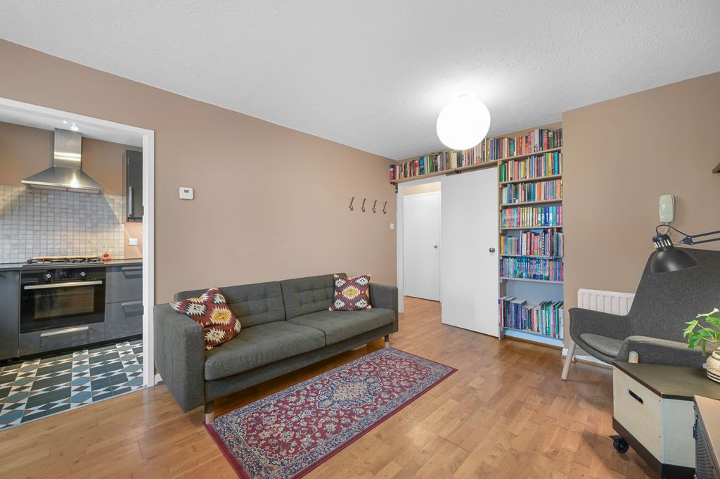 Property photo 3 of 6 Picture No. 08