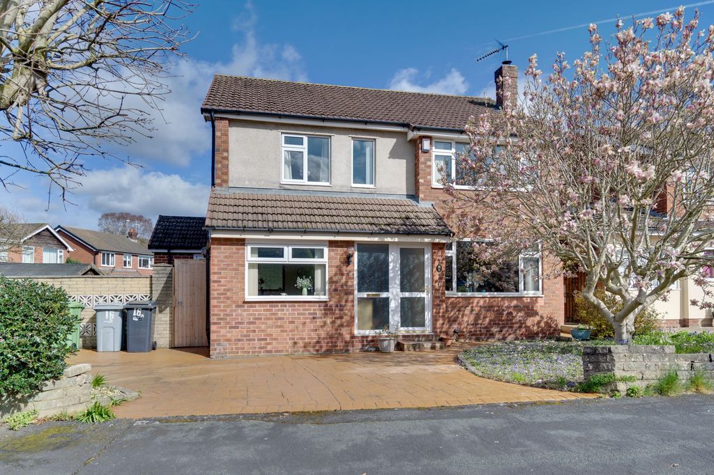 Property photo 1 of 25