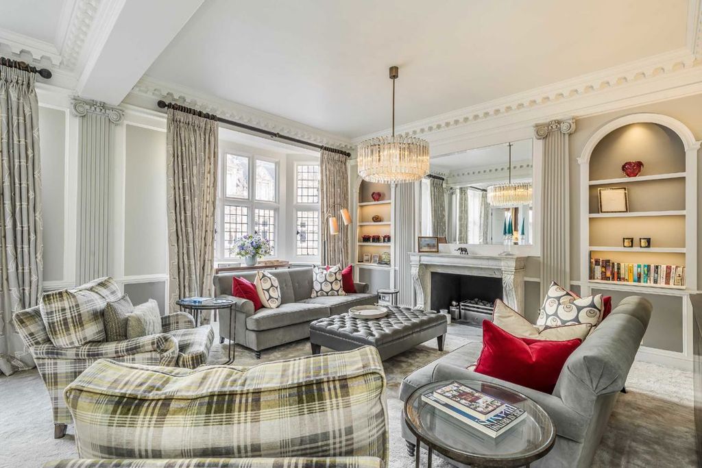 Property photo 3 of 8