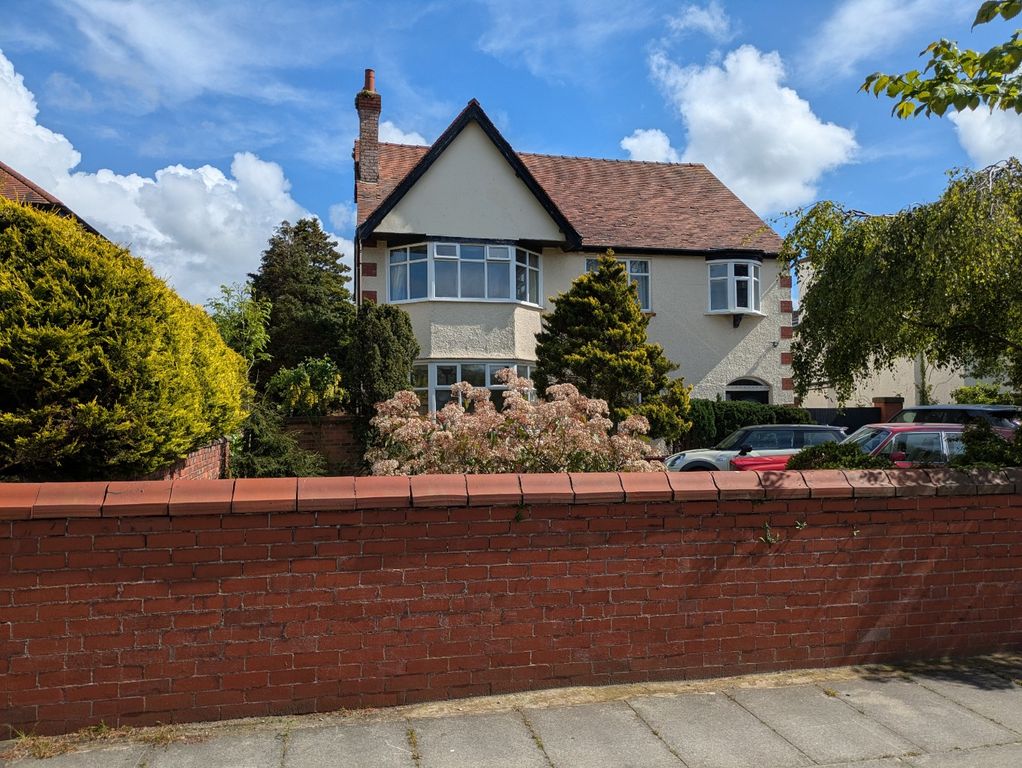 Property photo 1 of 47 4694101