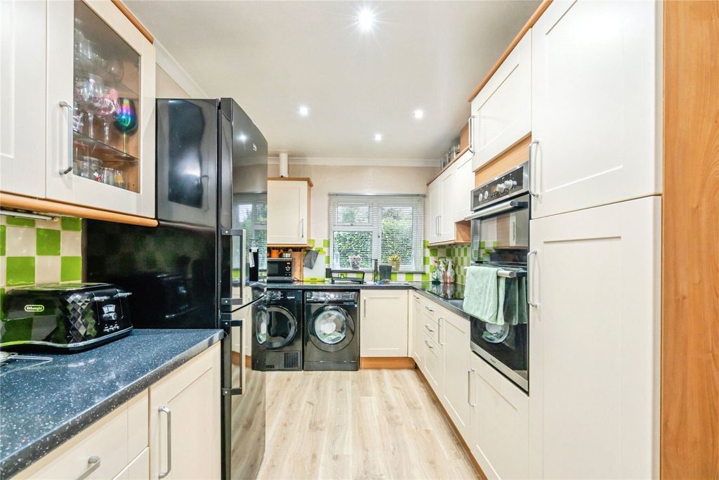 Property photo 3 of 20 Picture No. 10