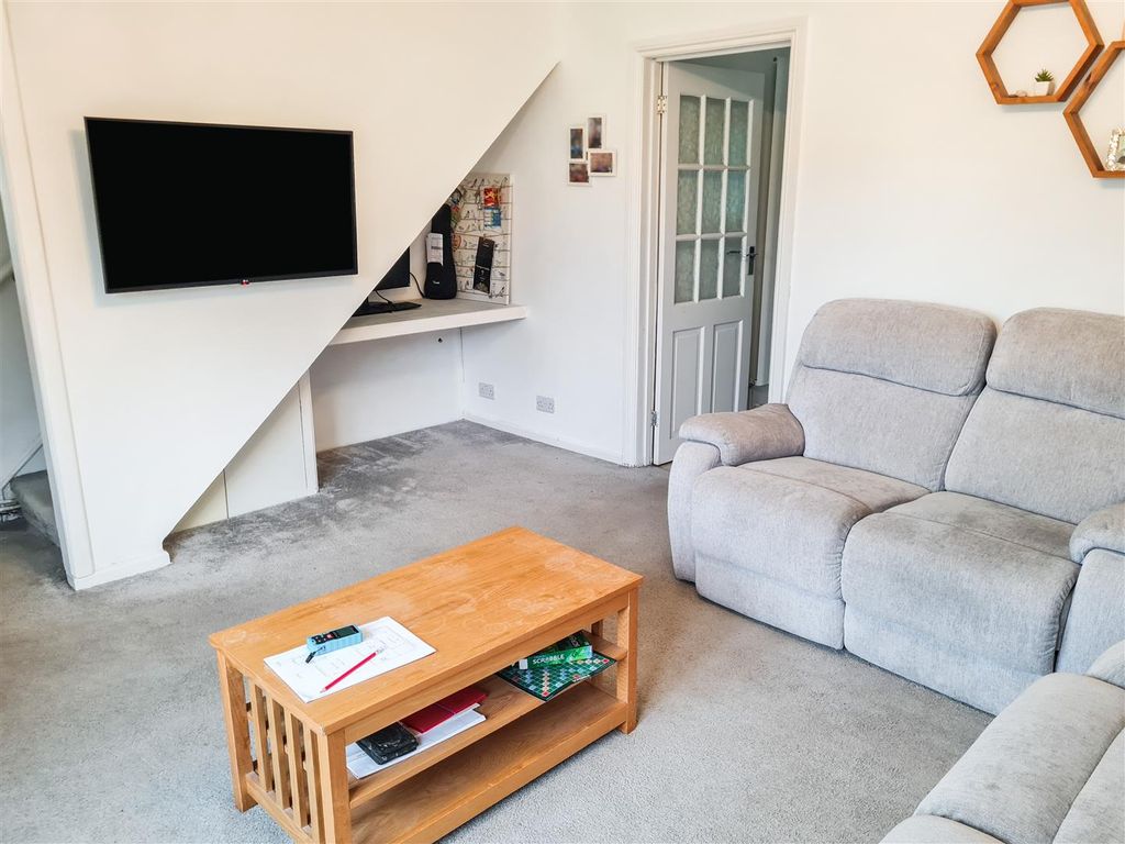 Property photo 3 of 14 07-12-2025__14-55-17_20251207_115227.Ishwg.Jpg