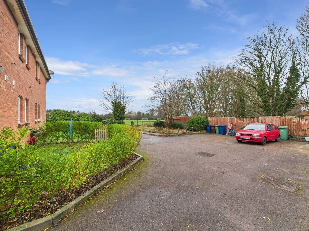 Property photo 2 of 8 Picture No. 18