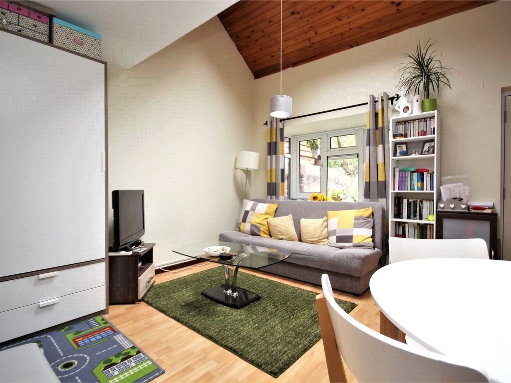 Property photo 2 of 7 Picture No. 05