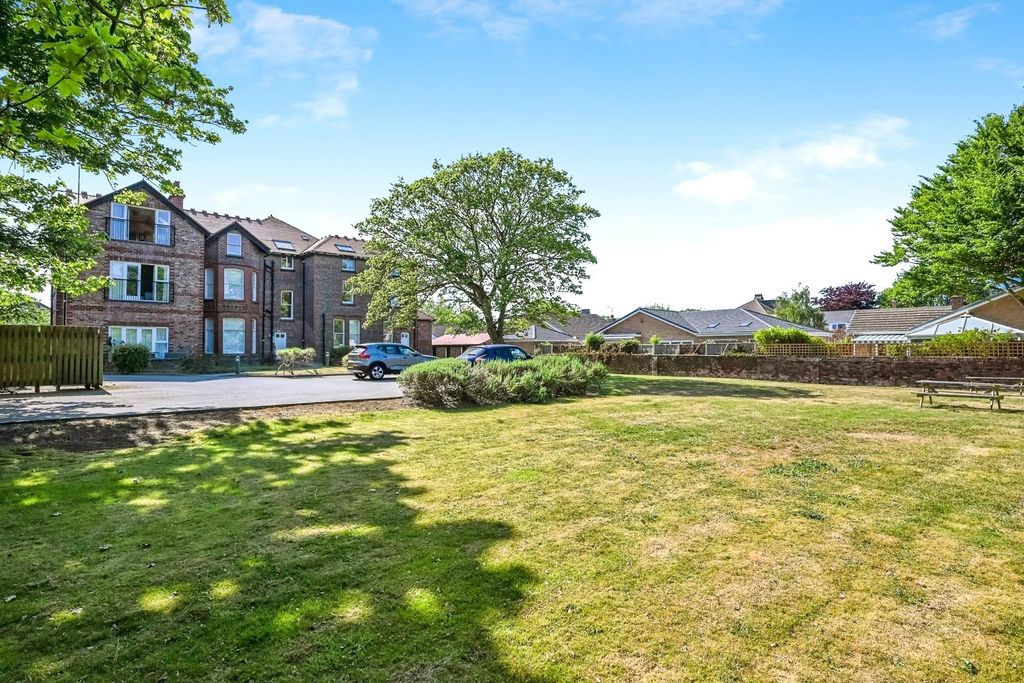 Property photo 1 of 18 Picture No. 03