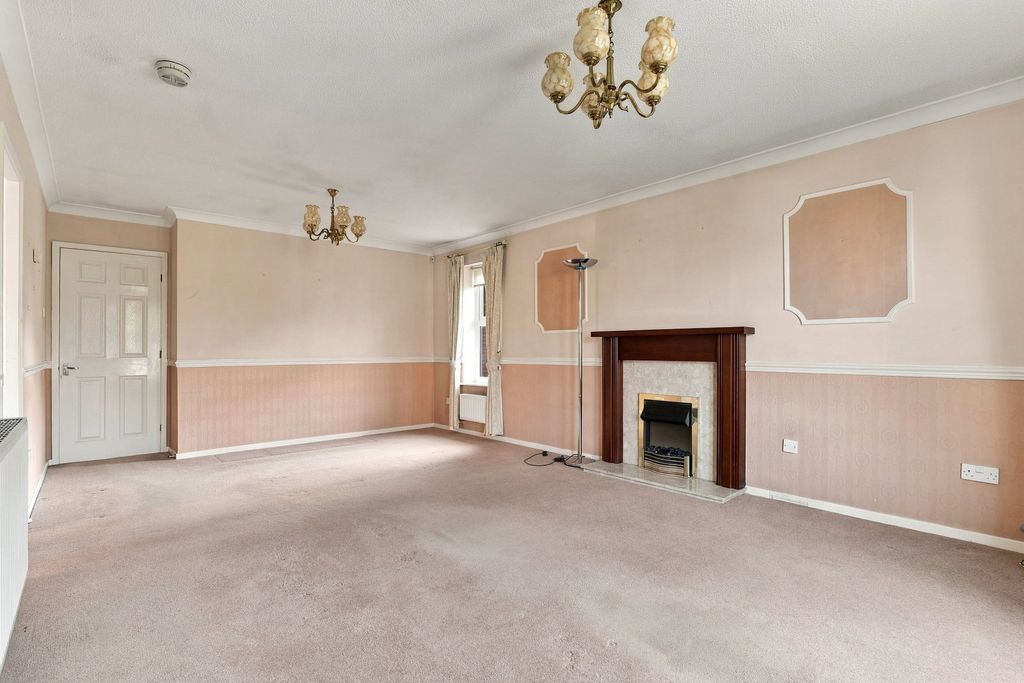 Property photo 3 of 22