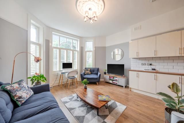 Property photo 1 of 8 Reception Room