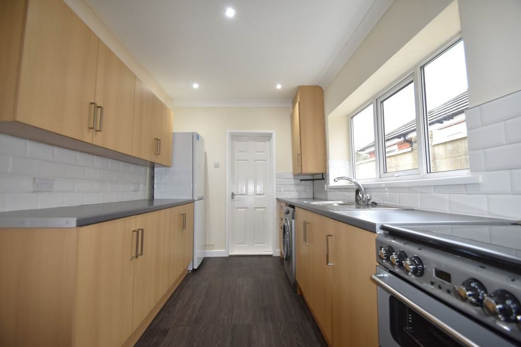Property photo 2 of 10 Picture No. 07