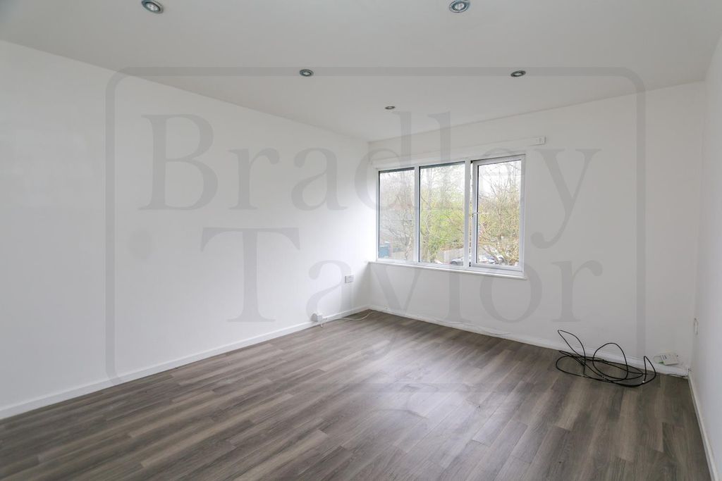 Property photo 3 of 9 Img_8884.Jpg