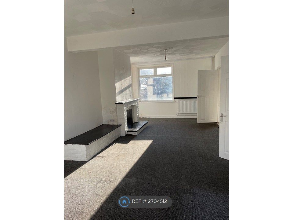 Property photo 3 of 9 Lounge From Front