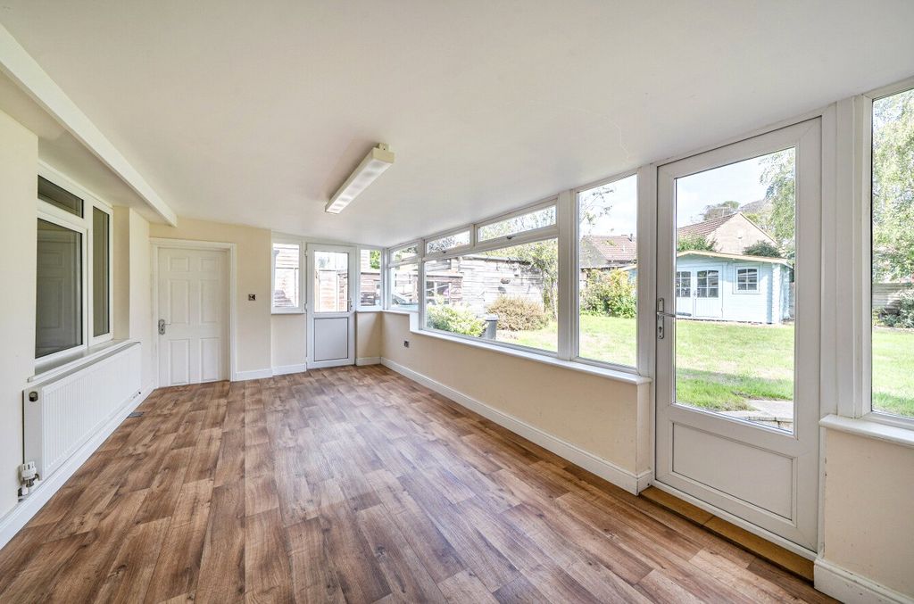 Property photo 3 of 18 Garden Room