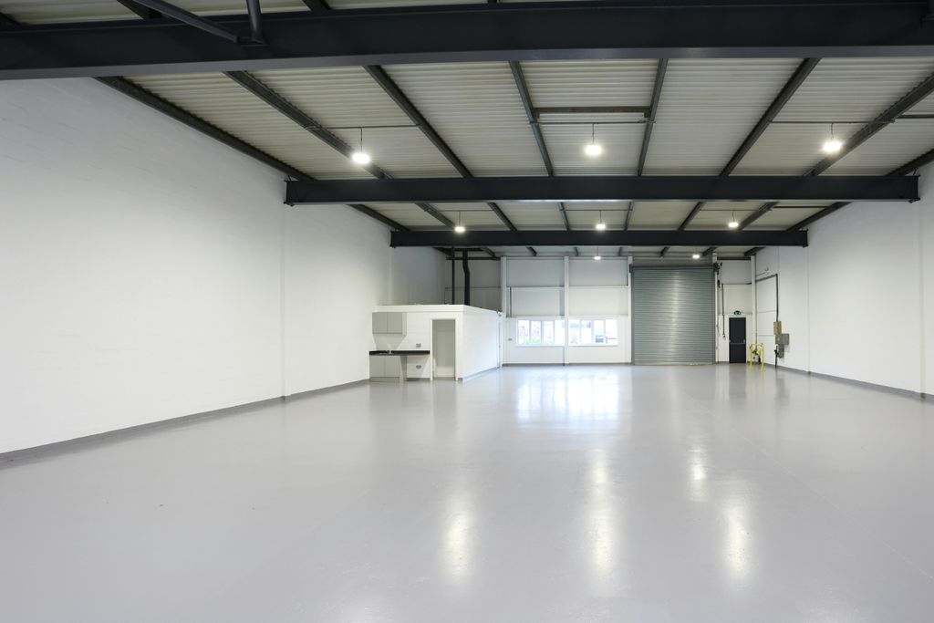 Property photo 2 of 5 23525  Washford Ind Est Ground 34.Jpg