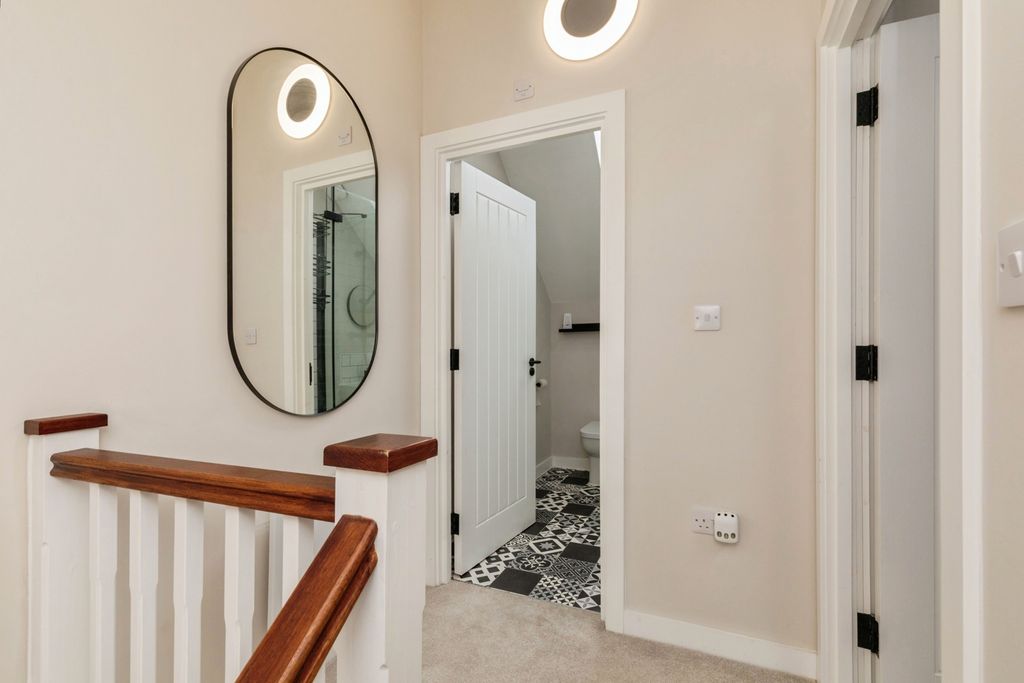 Additional image 7 of 2 bed flat to rentKingsgate House, Kingswood, Bristol BS15