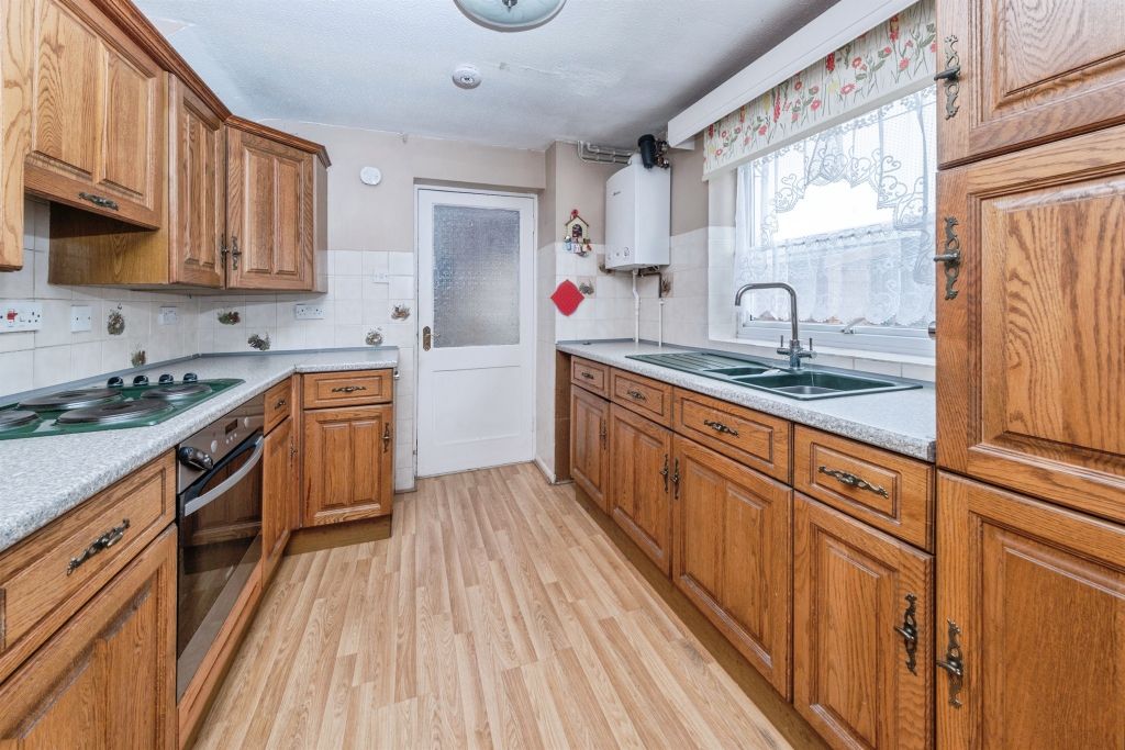 Property photo 3 of 17