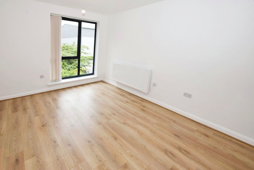 Property photo 2 of 15 Picture No. 04
