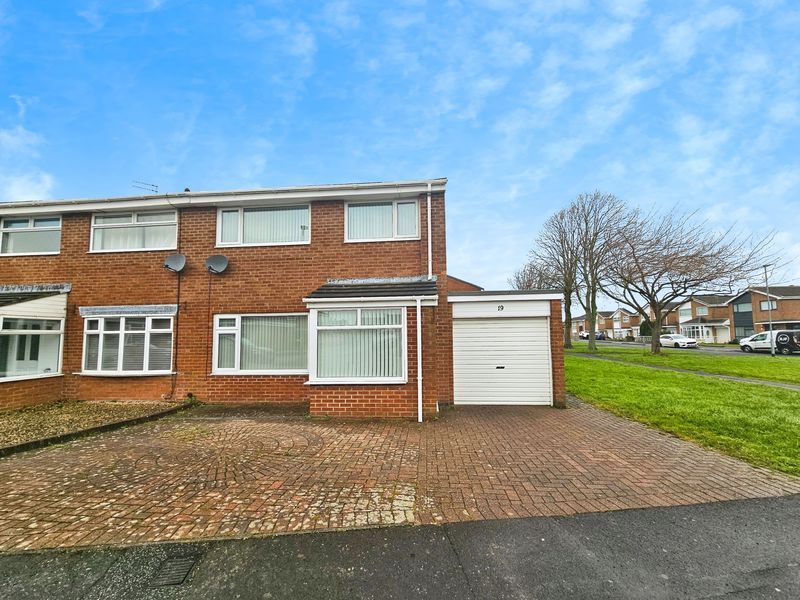 Property photo 1 of 10 Photo 6