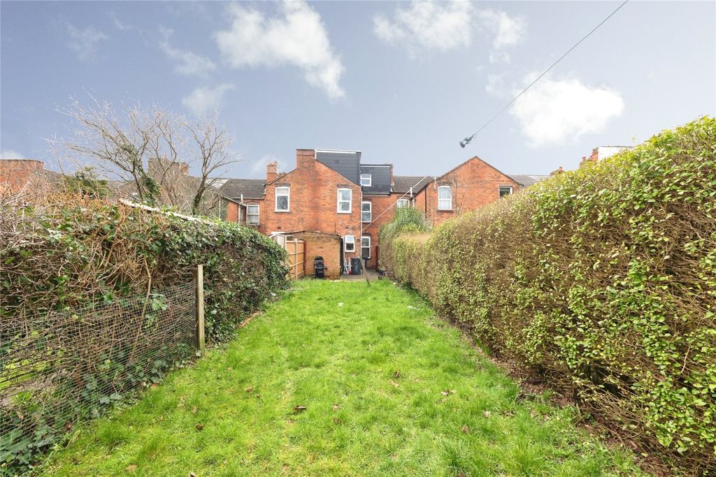 Property photo 3 of 23 Picture No. 18