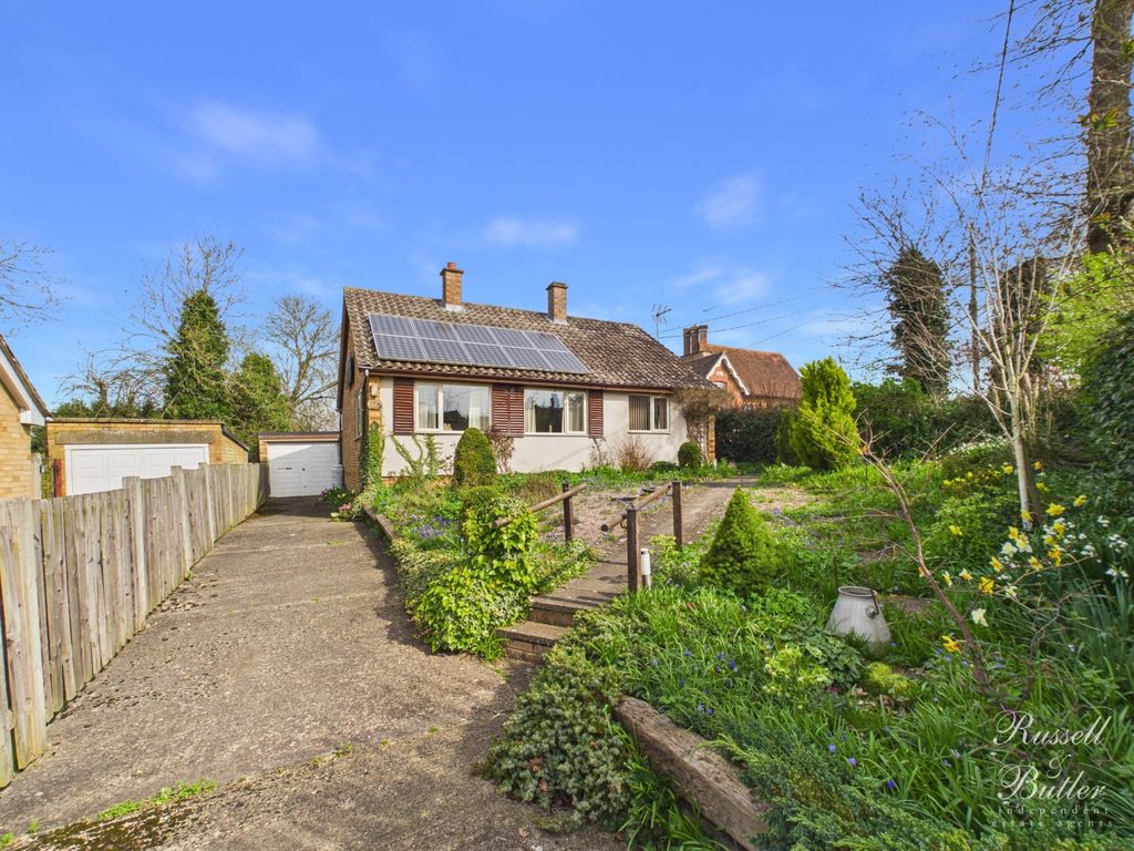 Property photo 1 of 11 Cam01995G0-Pr0424-Still011