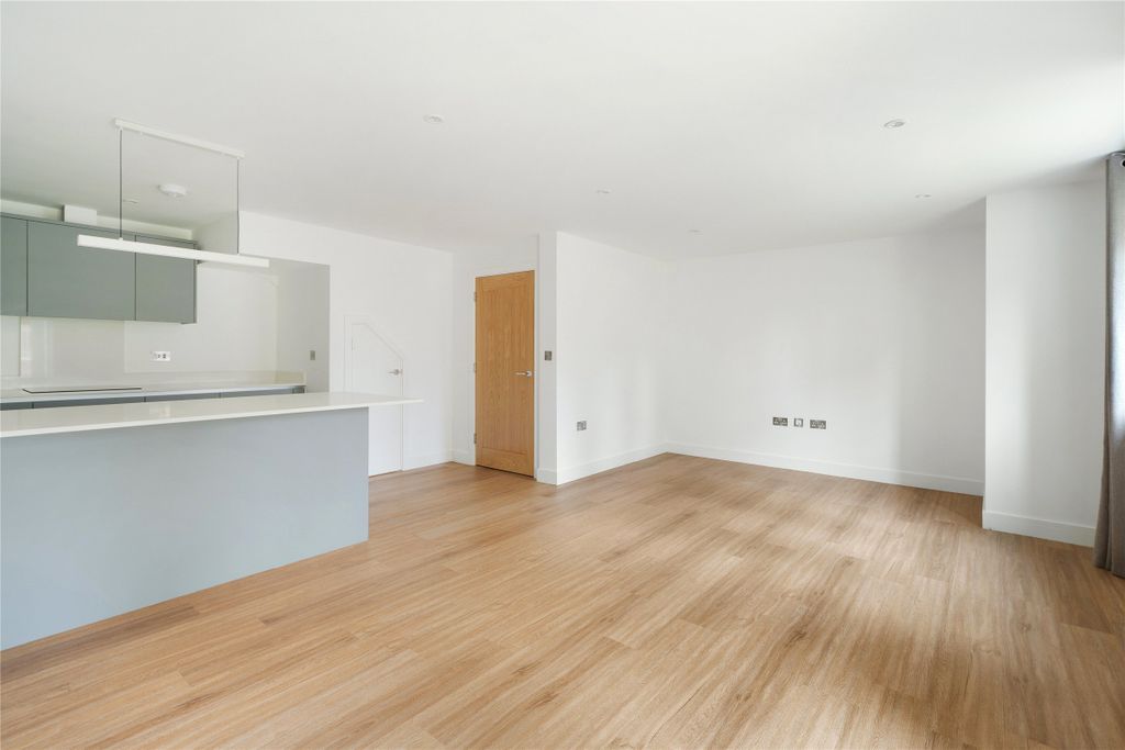 Property photo 3 of 17 Picture No. 43