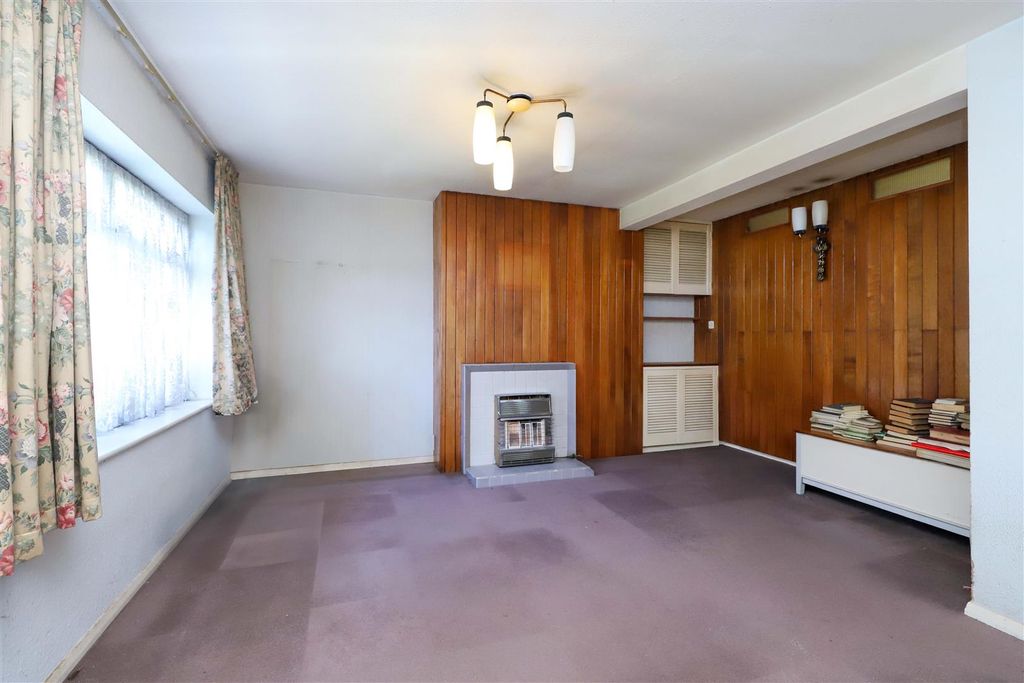 Property photo 2 of 10 Living Room