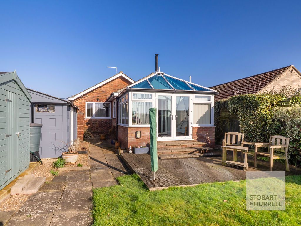 Property photo 3 of 15 Close Rear