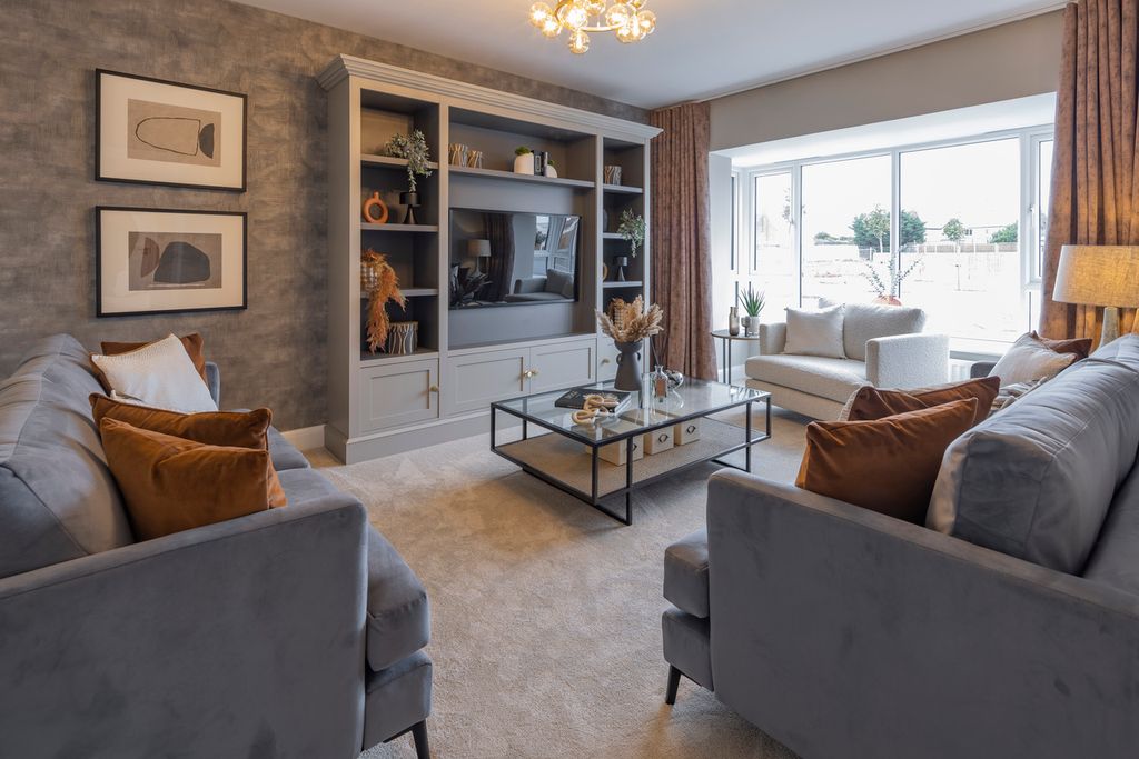 Property photo 3 of 13 Photo