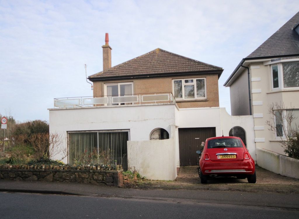 Property photo 1 of 16