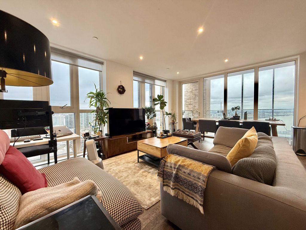 Property photo 2 of 15 Gallery