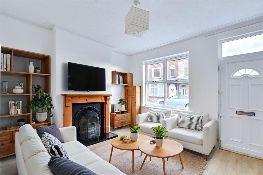 Property photo 2 of 22 Lounge_1 - 0.Jpeg