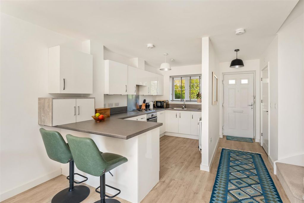 Property photo 1 of 19 6 Pippin Close, Bodicote-9.Jpg