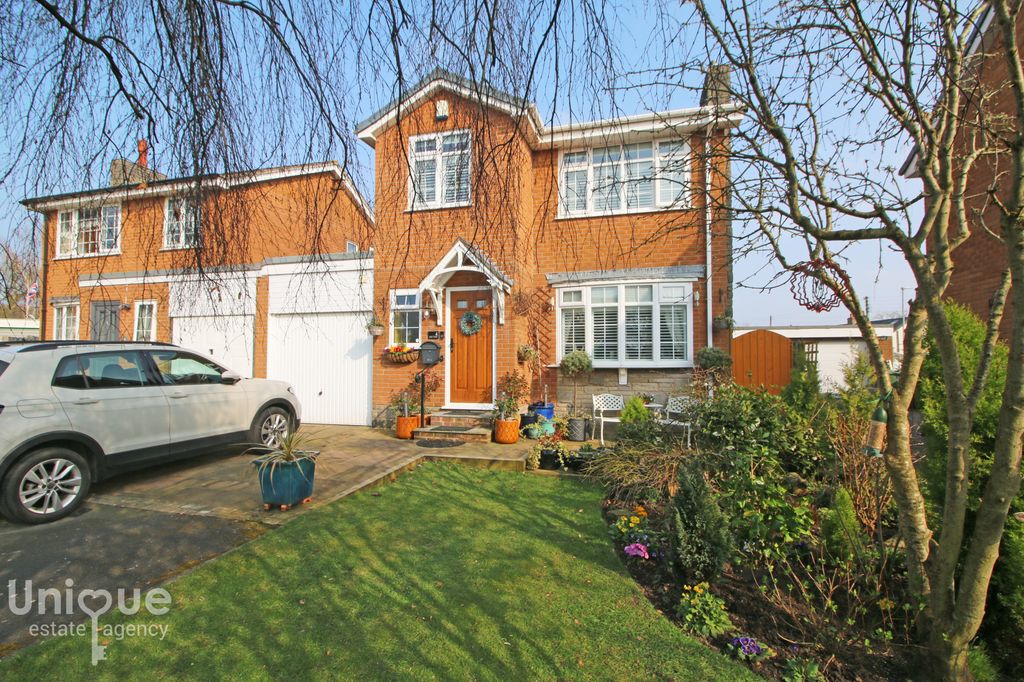 Property photo 1 of 34