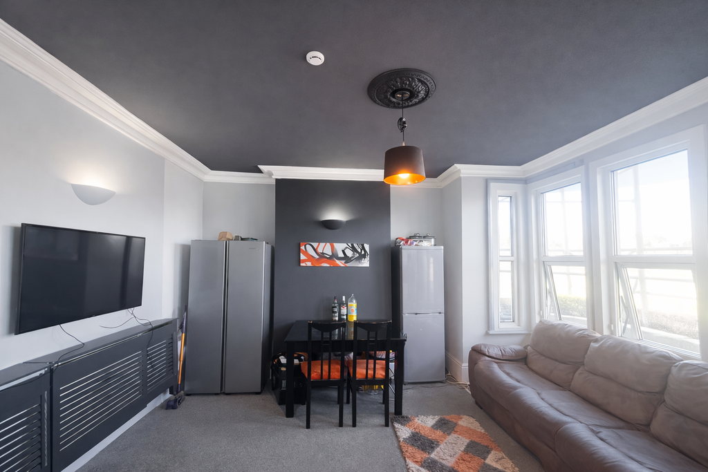 Property photo 2 of 8 Reception Room