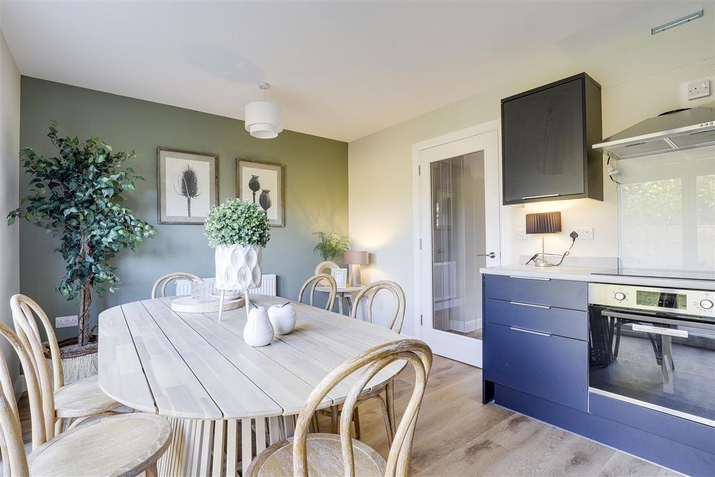 Property photo 3 of 25 11668.Jpg