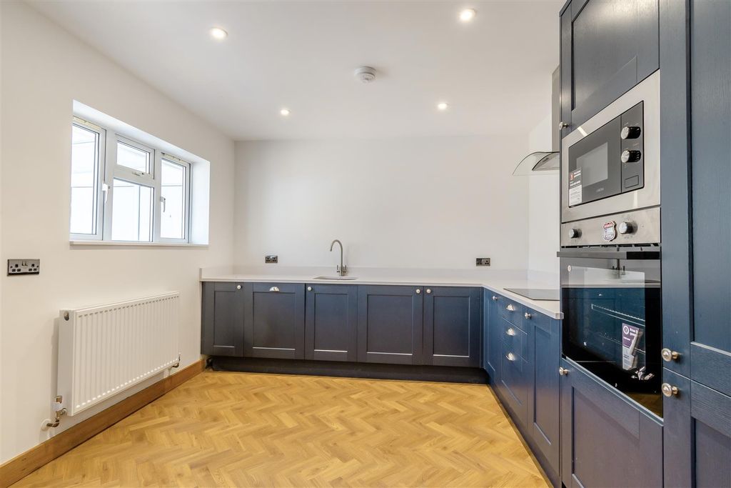 Property photo 1 of 15 Kitchen