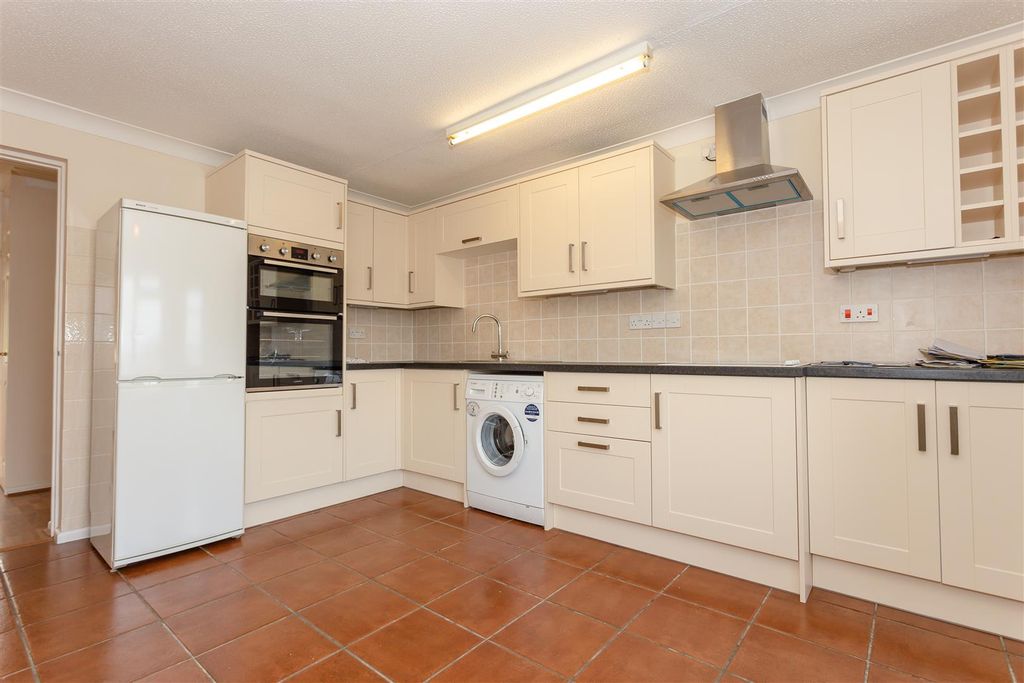 Property photo 2 of 10 Kitchen Diner