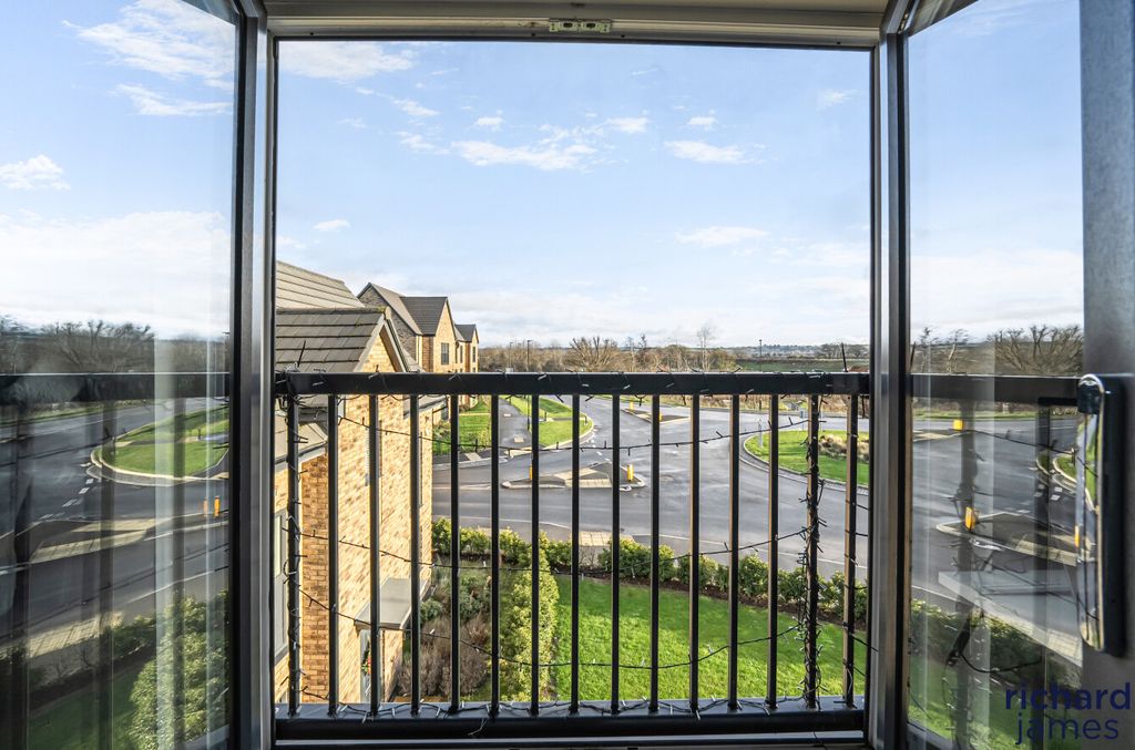 Property photo 2 of 14 Ca7F521E781B476Db1E4785d240A660F