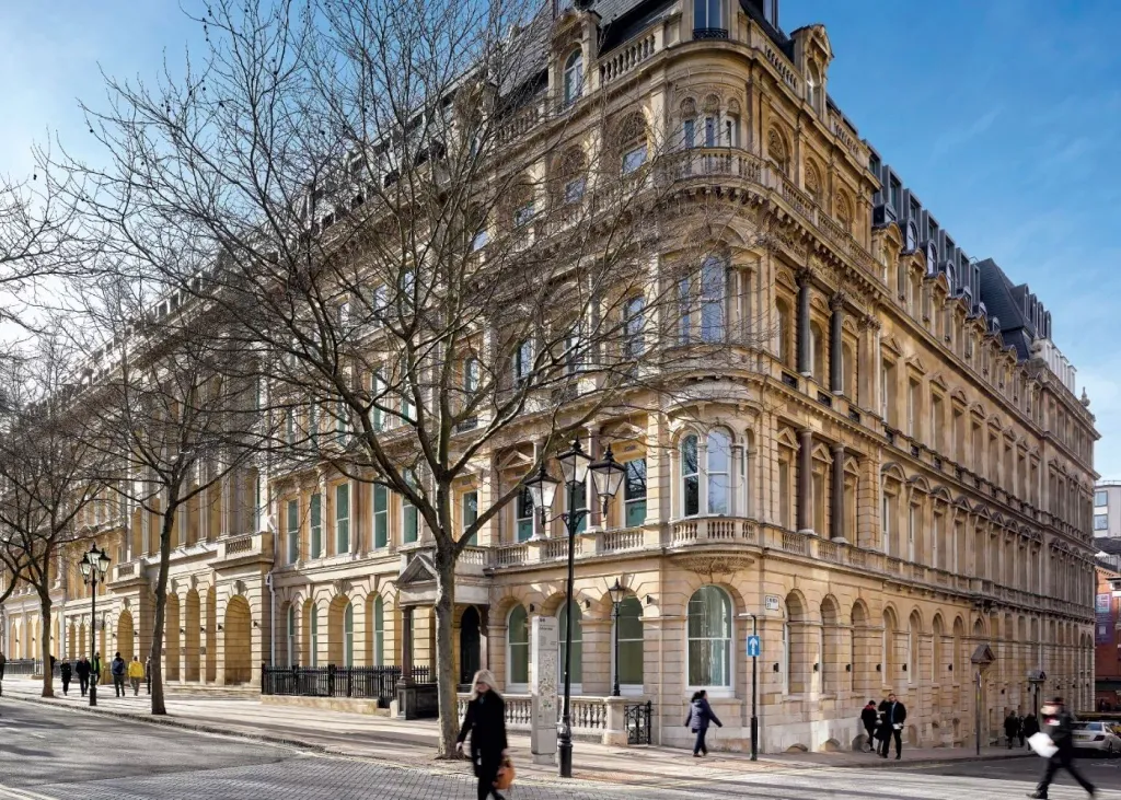 Property photo 1 of 6