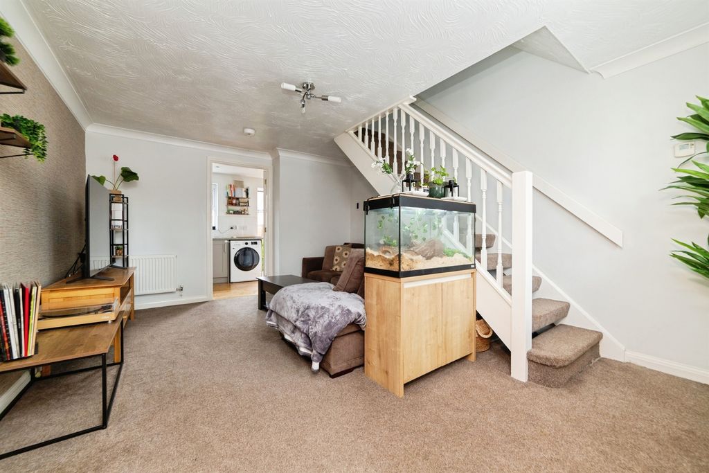 Property photo 3 of 14