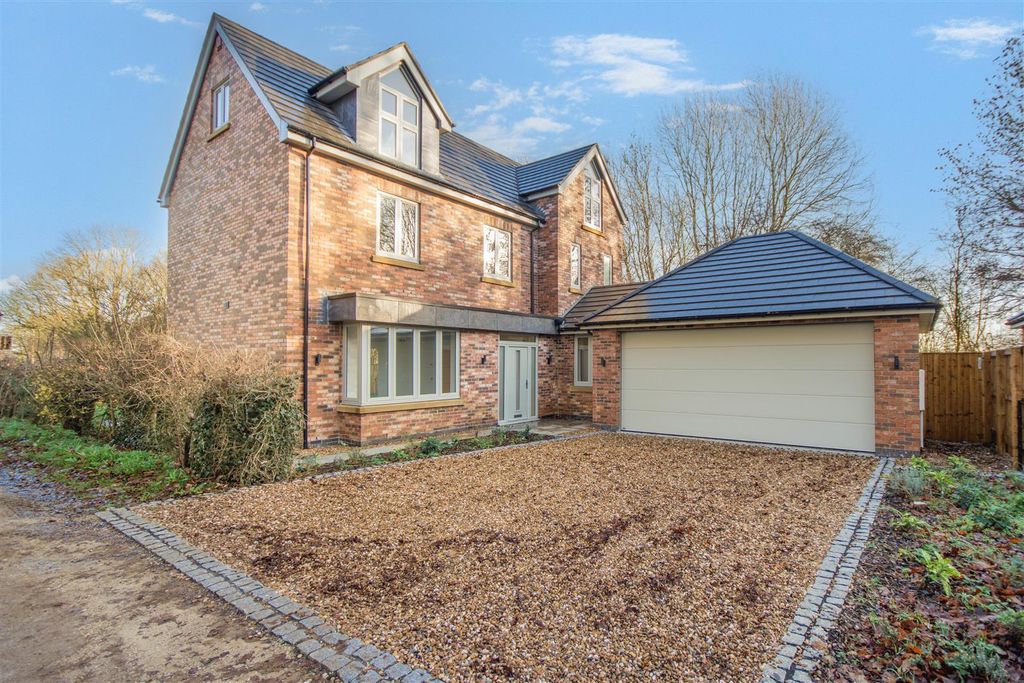 Property photo 1 of 50 8672135-Exterior15.Jpg