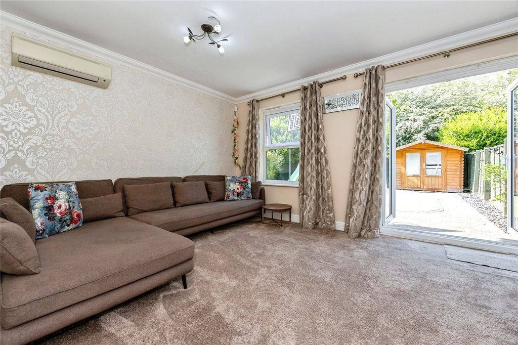 Property photo 3 of 16 Picture No. 07