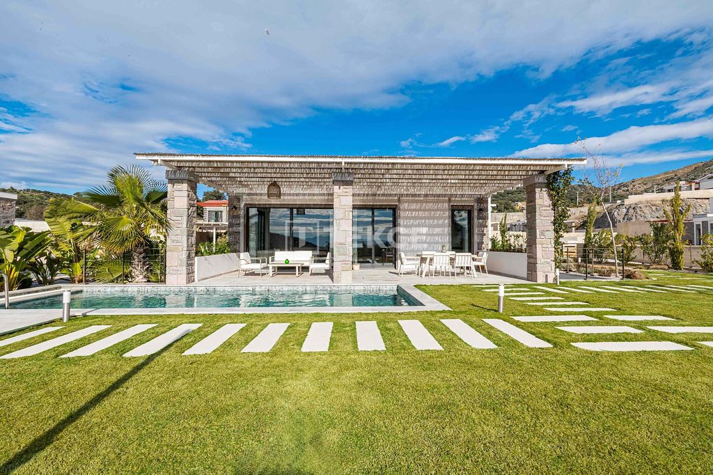 Property photo 2 of 23