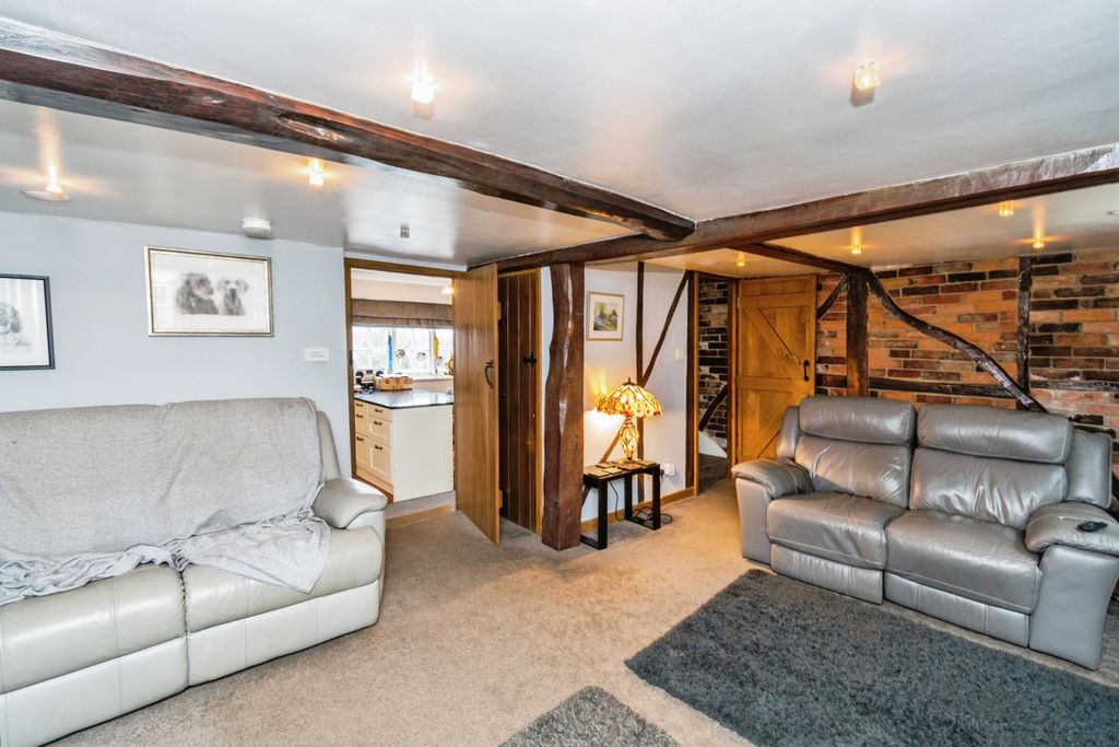 Property photo 2 of 17 Photography