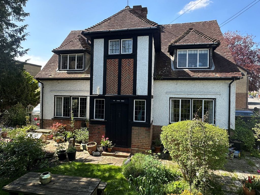 Property photo 1 of 31