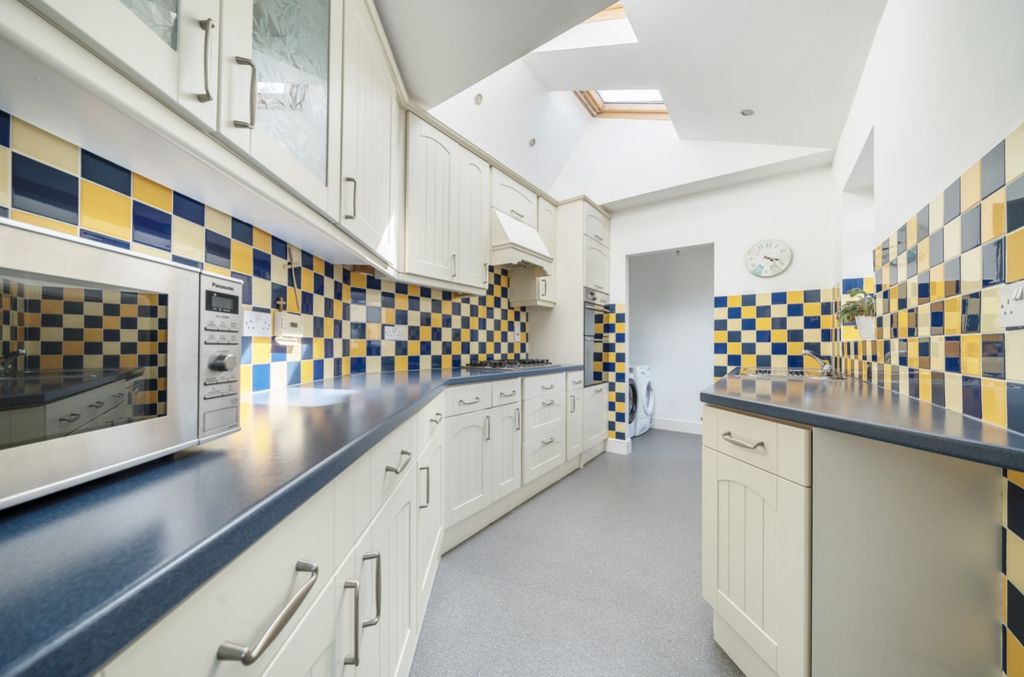 Property photo 3 of 15 Kitchen