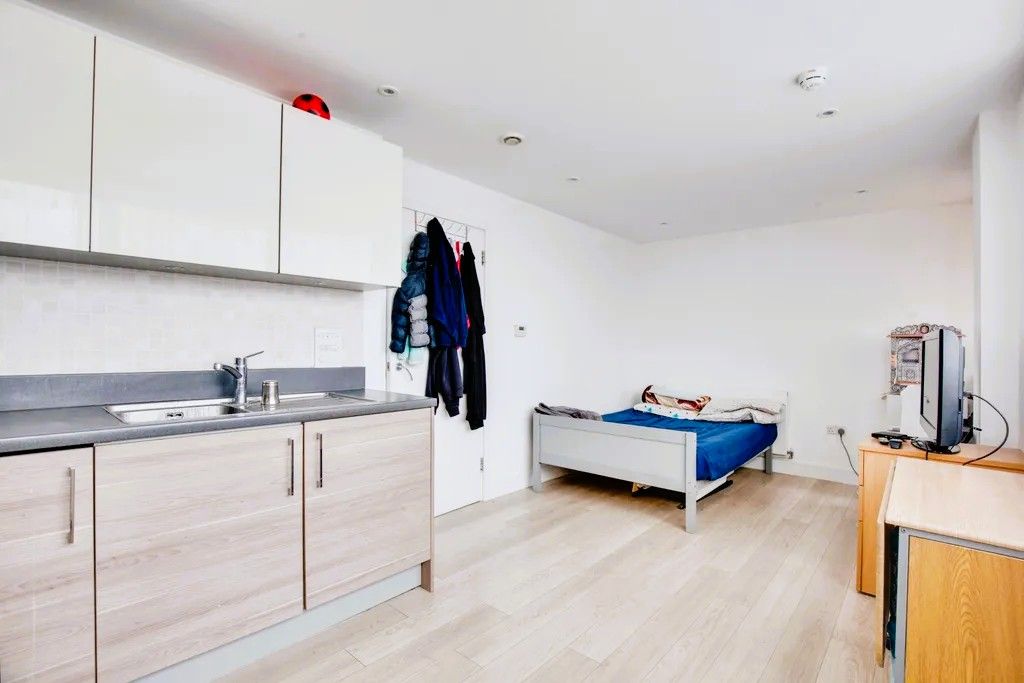 Property photo 3 of 11