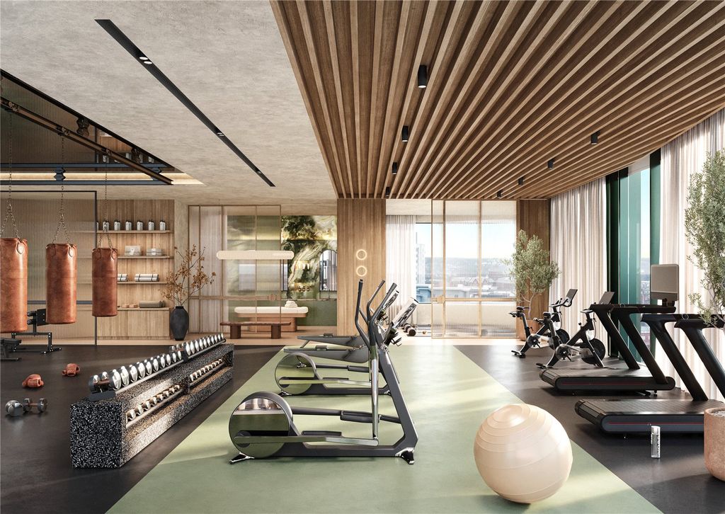 Property photo 3 of 11 Residents Gym