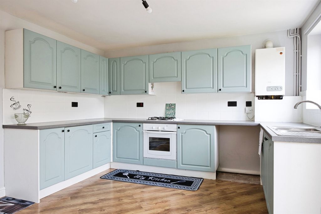 Property photo 2 of 14