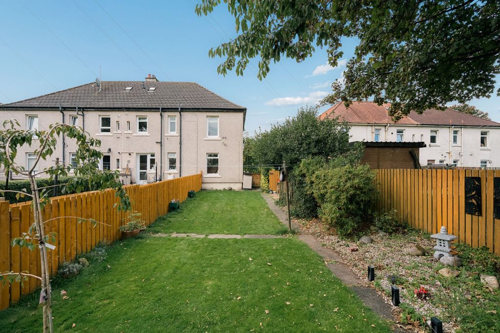 Property photo 2 of 23