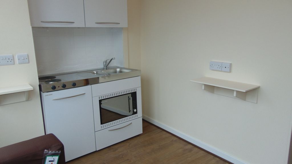 Property photo 3 of 7